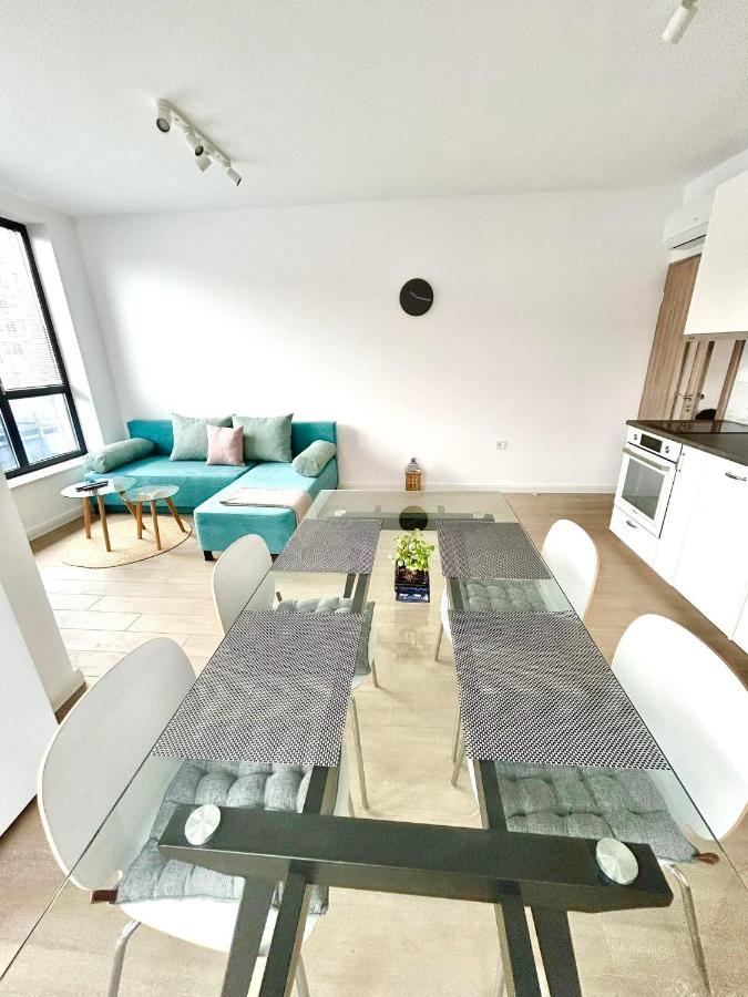 Smart Apartment Mir Varna Esterno foto