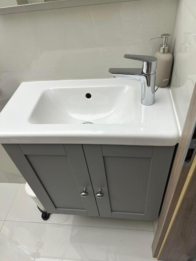 Smart Apartment Mir Varna Esterno foto